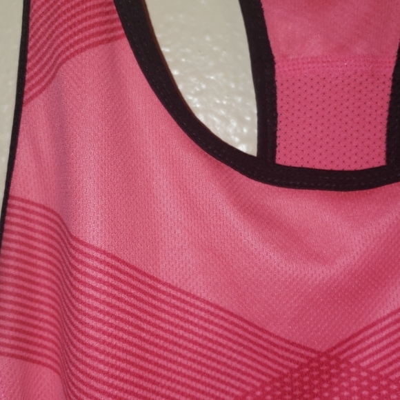 Nike Dri-Fit racerback tank - Picture 3 of 5